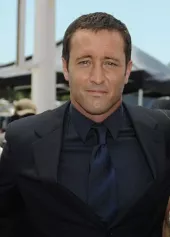 Alex O'Loughlin