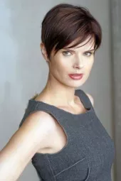 Carrie Genzel