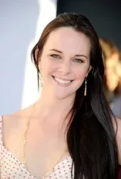 Courtnee Draper