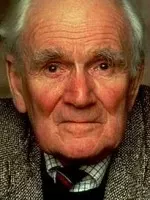 Desmond Llewelyn