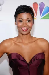 Emayatzy Corinealdi