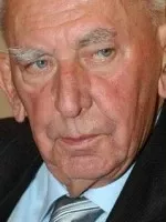 Gustaw Holoubek