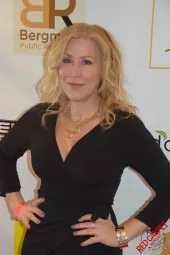 Lisa Ann Walter