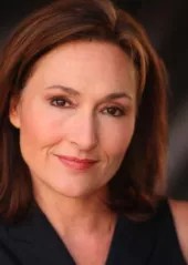 Nora Dunn