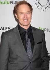 Raphael Sbarge