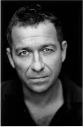 Sean Pertwee