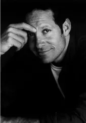 Steve Guttenberg