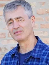 Steve James