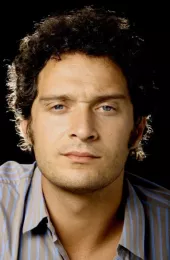 Claudio Santamaria