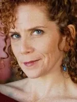 Amy Stiller