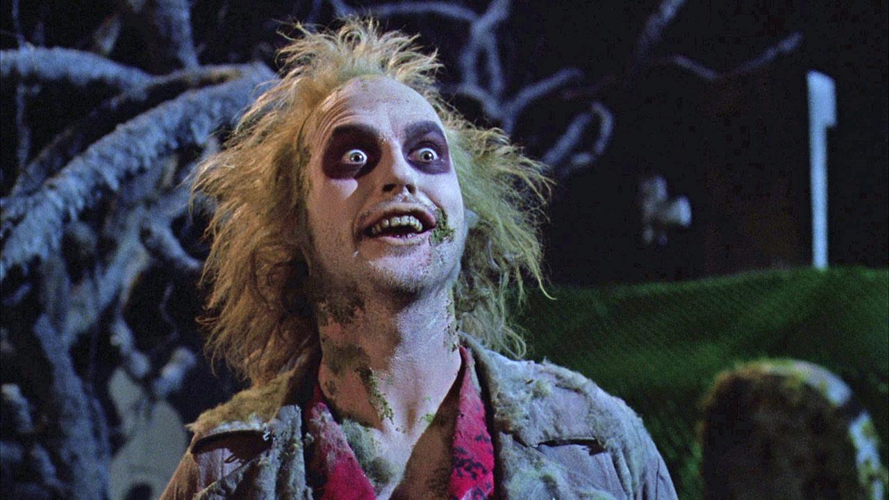 Beetlejuice leci na Hawaje – tak miał wyglądać sequel Soku z żuka. Cudownie absurdalnie