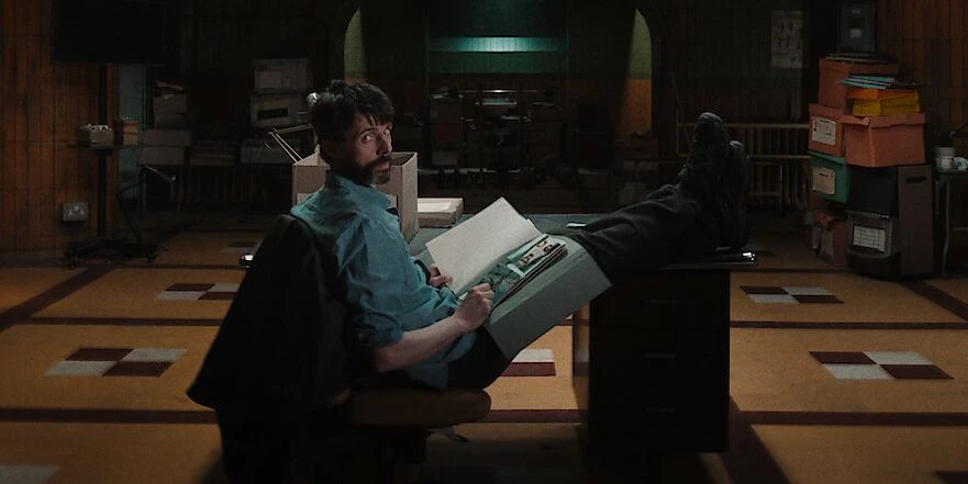 Dept. Q jako wzór adaptacji książki kryminalnej. Dlaczego warto obejrzeć serial Netflixa?