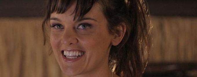     Frankie Shaw w stałej obsadzie „Mixology”