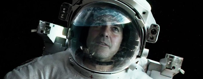     „Grawitacja” nadal bezkonkurencyjna