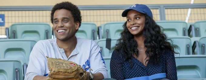     Plakaty bohaterów komedii „About Last Night”