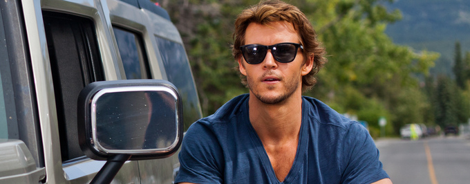     Szczegół soundtracku z „The Right Kind of Wrong”