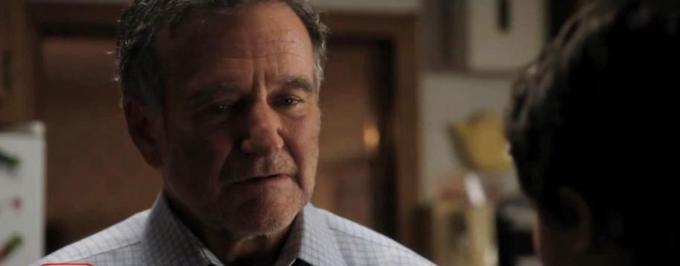 Robin Williams w jednej z ostatnich ról. Fragment „Merry Friggin Christmas”