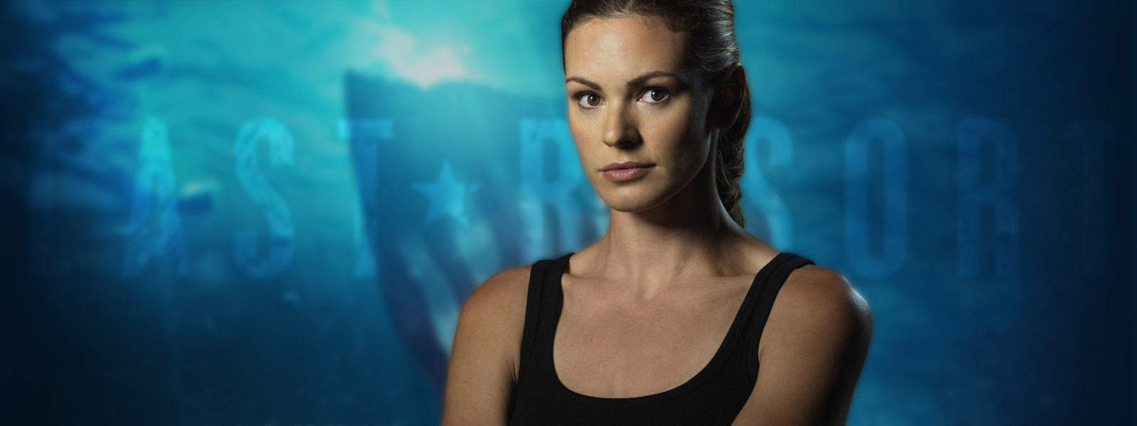     „Childhood’s End” – Julian McMahon i Daisy Betts w obsadzie