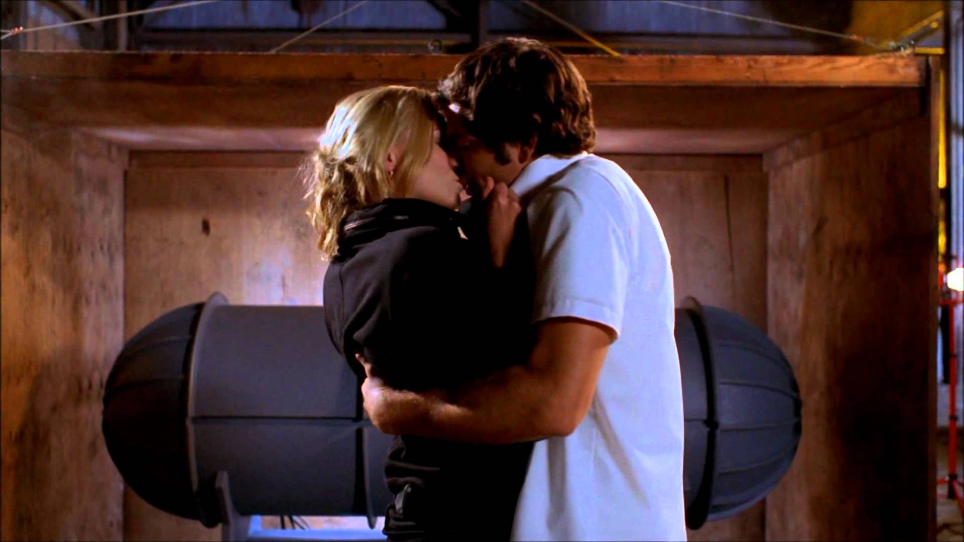     TOP 10: Serialowe pocałunki