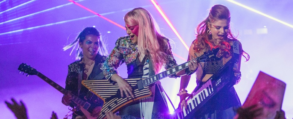     Zwiastun musicalu „Jem and the Holograms” opartego na popularnym serialu