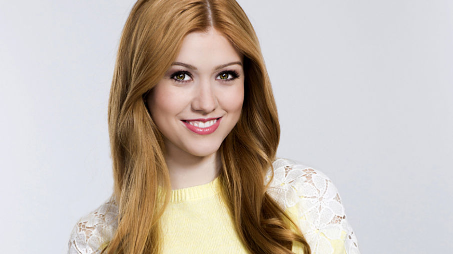 Katherine McNamara jako Clary Fray w serialowej adaptacji cyklu „Dary Anioła” Cassandy Clare