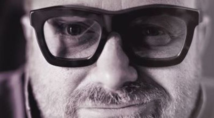     Ukazał się wywiad rzeka z Lubaszenką pt. „Chłopaki niech płaczą”