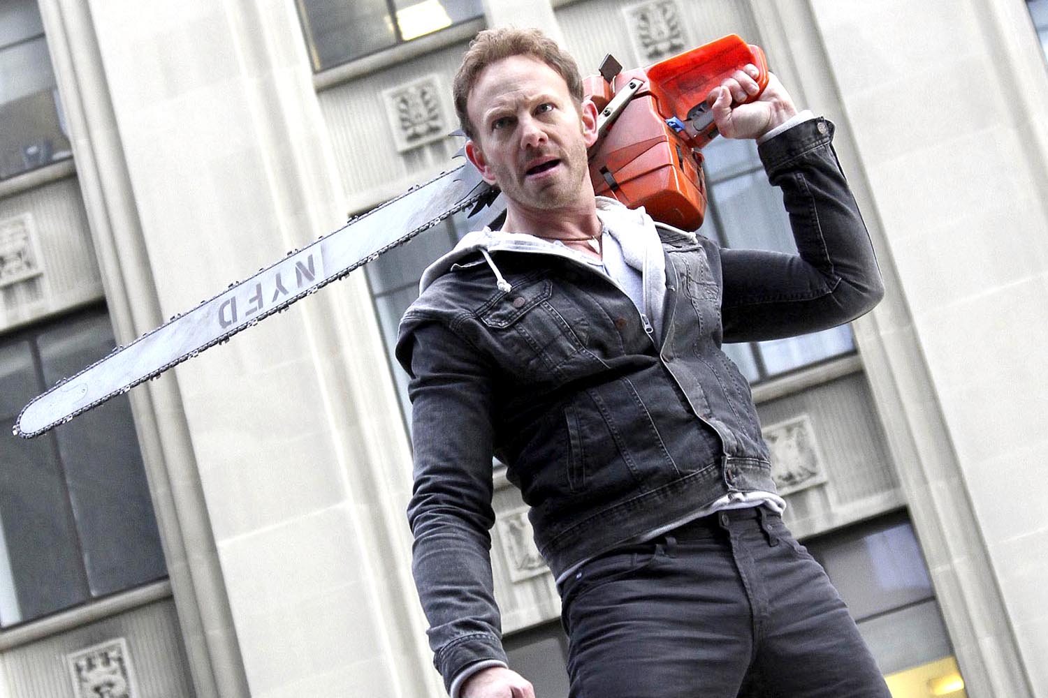     Ian Ziering: „To świetna rozrywka dla całej rodziny” – wywiad z gwiazdą cyklu „Rekinado”