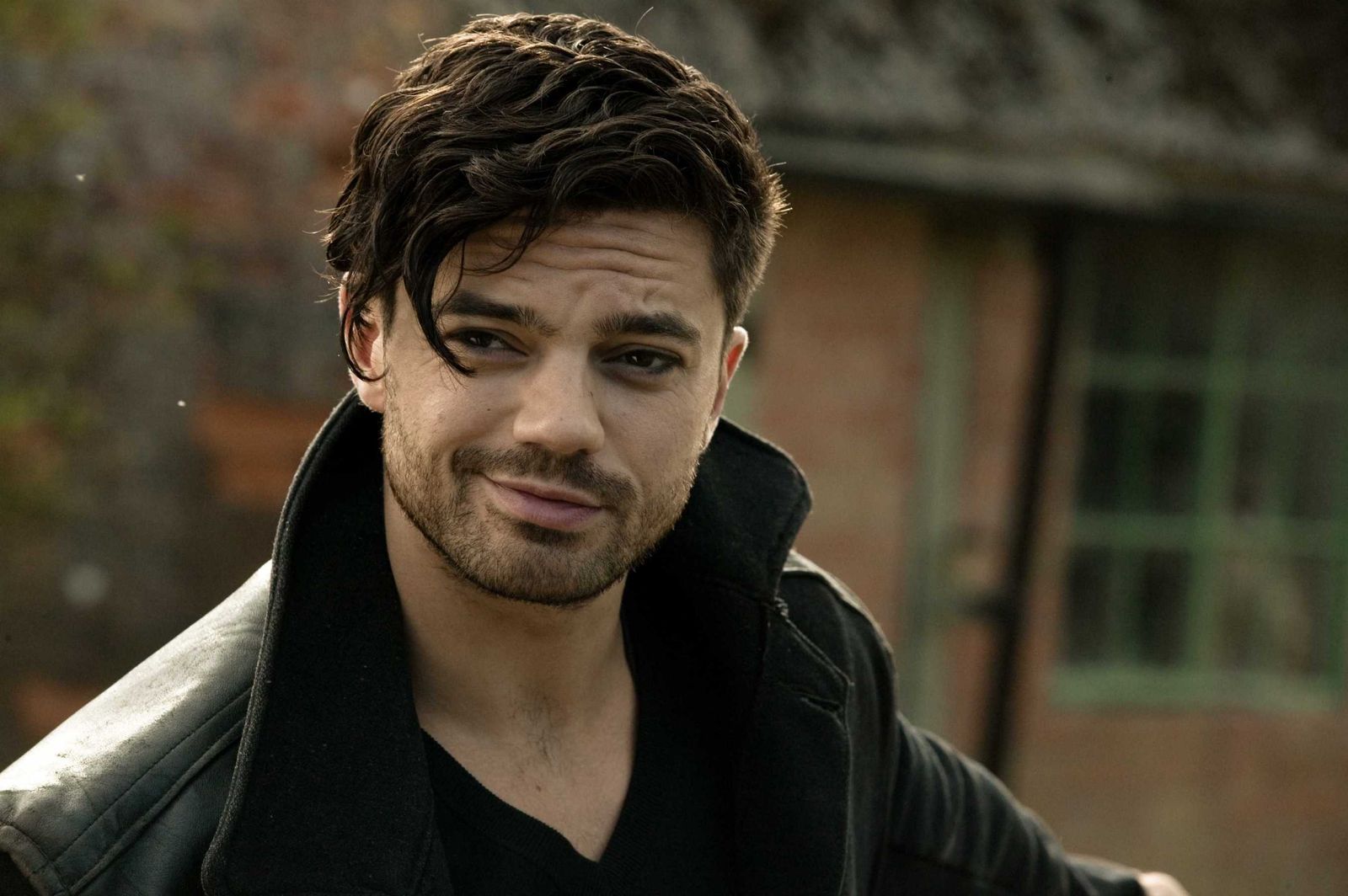     Dominic Cooper jako komandos – zdjęcie z filmu „Stratton”