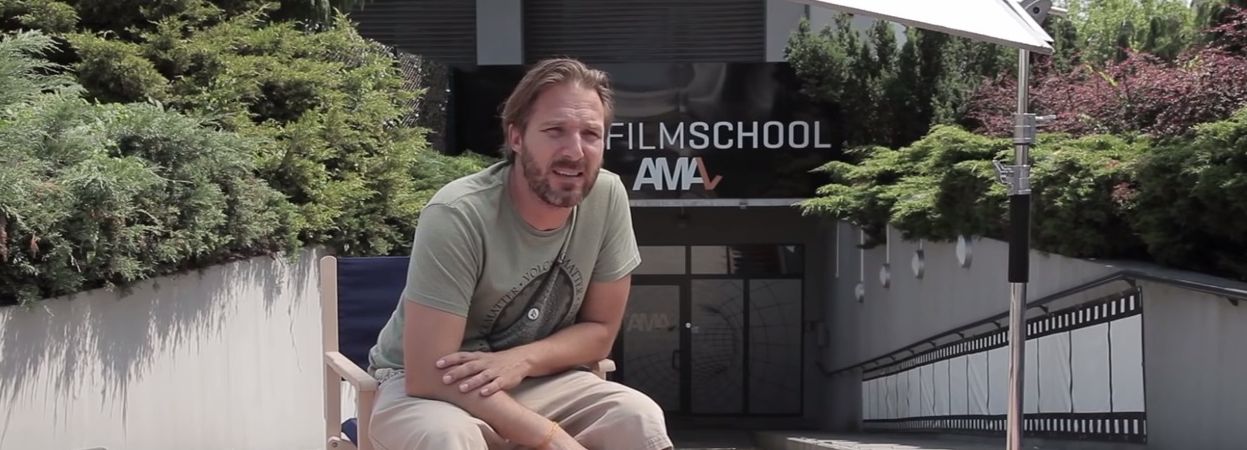     Xawery Żuławski o projekcie W domu: Było to dla mnie jako reżysera ciekawe, wzbogacające doświadczenie [WYWIAD]