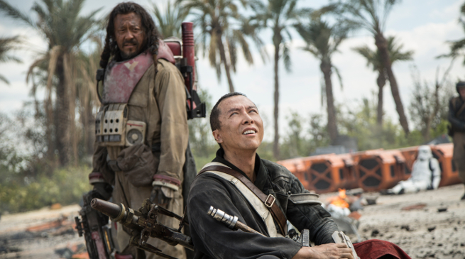     Obsada Łotra 1 odpowiada na głupie pytania o Gwiezdne Wojny – wideo