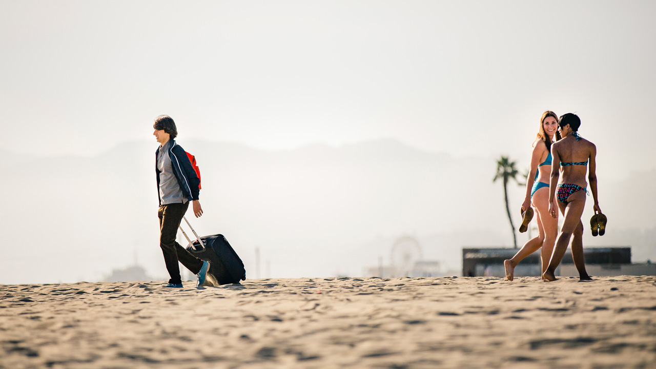     Kevin Kline w żałobie. Zwiastun komediodramatu Dean