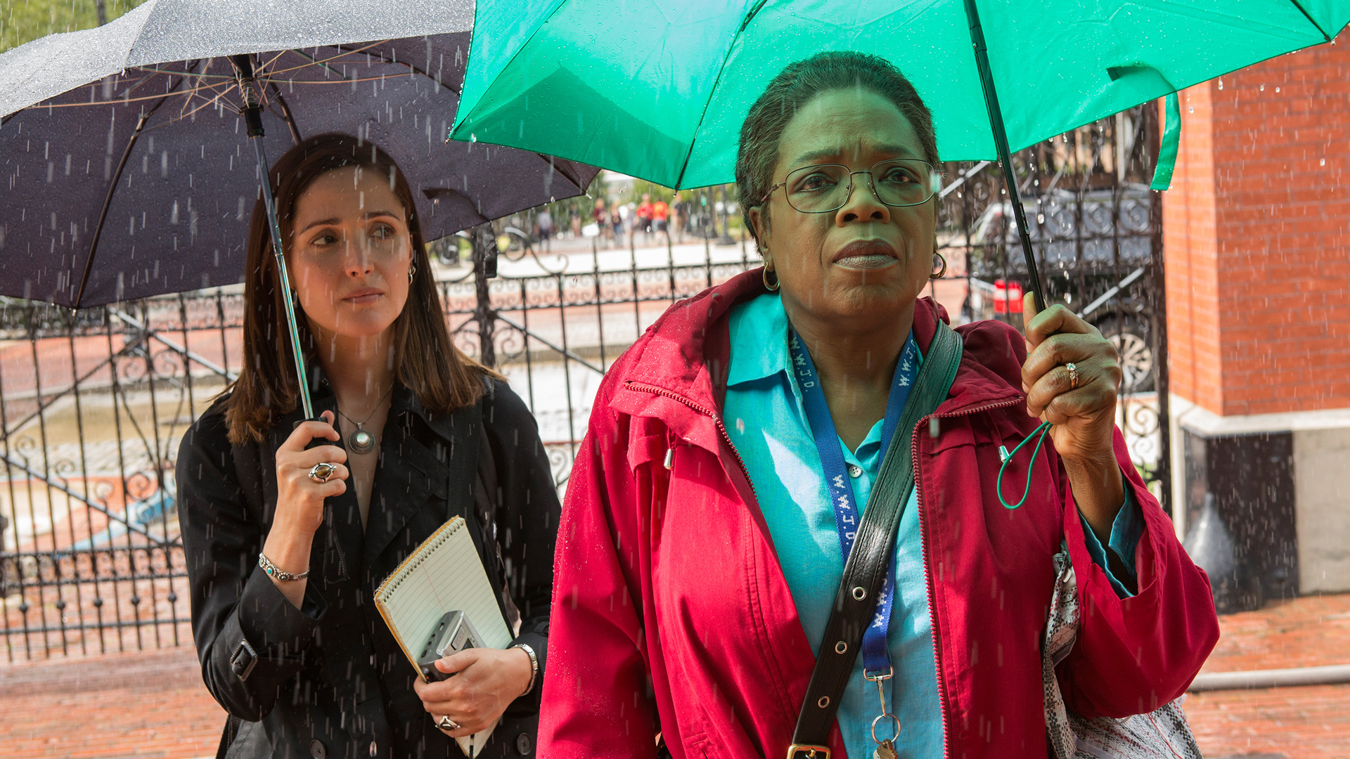     Oprah Winfrey i Rose Byrne w zwiastunie filmu The Immortal Life of Henrietta Lacks