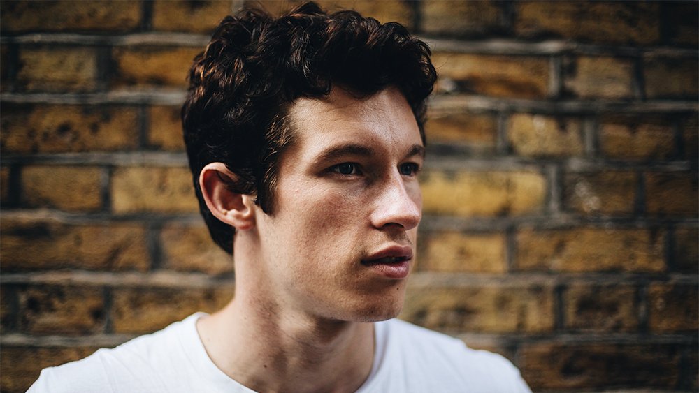     Callum Turner w obsadzie filmu Fantastyczne zwierzęta i jak je znaleźć 2