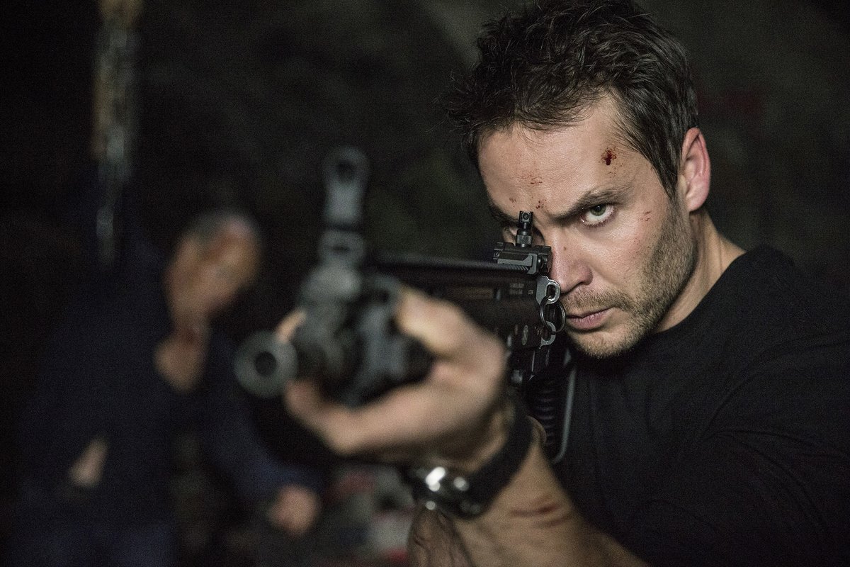 Terroryści są chorzy psychicznie – rozmawiamy z Taylorem Kitschem, gwiazdą American Assassin