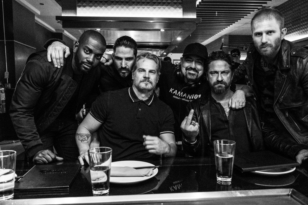     Złodzieje i niemożliwy do zrobienia napad. Zwiastun i plakaty filmu Den of Thieves