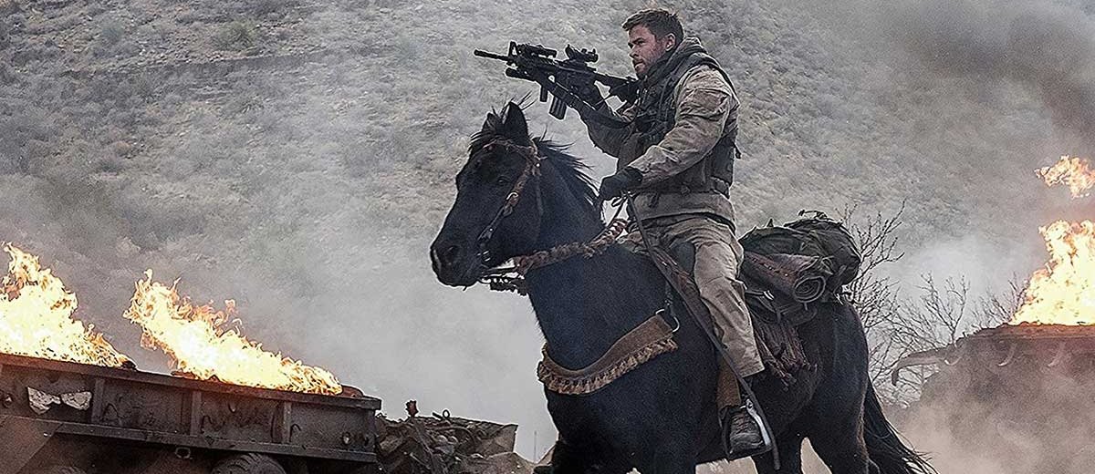    Chris Hemsworth rusza do Afganistanu. Nowy zwiastun filmu 12 Strong