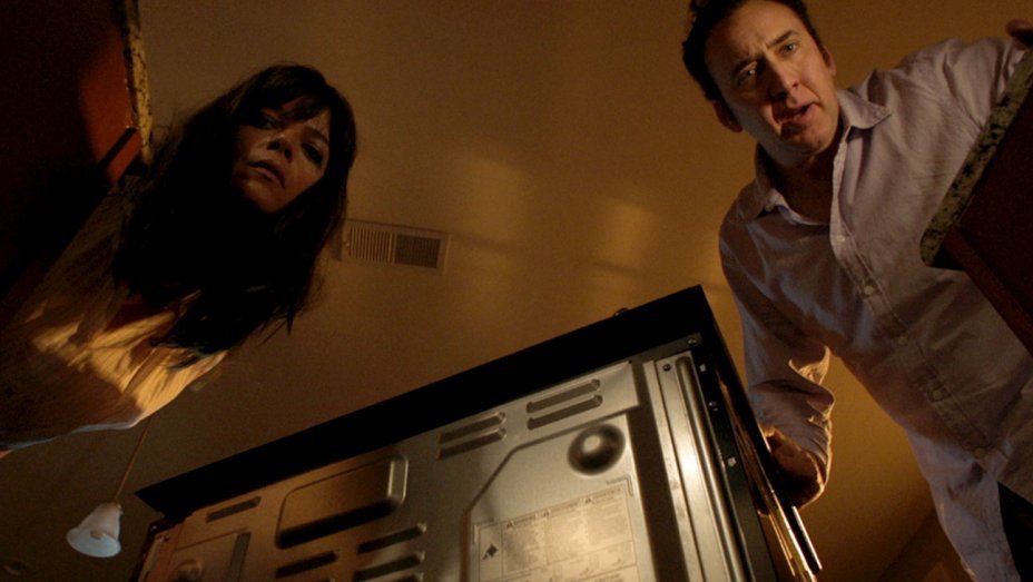     Nicolas Cage próbuje zabić swoje dzieci. Zwiastun filmu Mom and Dad