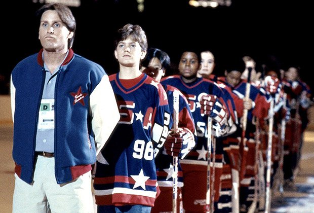     Potężne Kaczory - Emilio Estevez powróci w serialowej wersji hitu sprzed lat