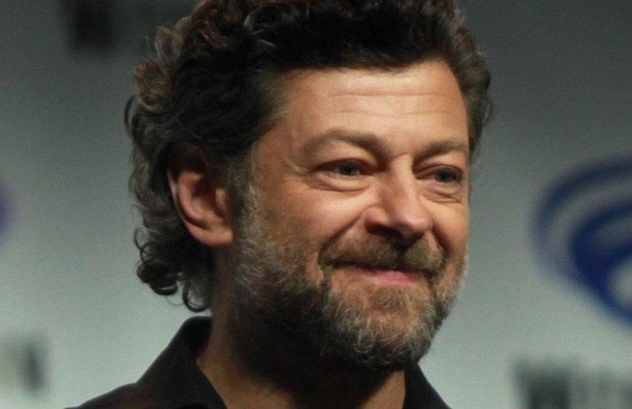     Andy Serkis wyprodukuje nowy serial medyczny inspirowany doświadczeniami Olivera Sacksa