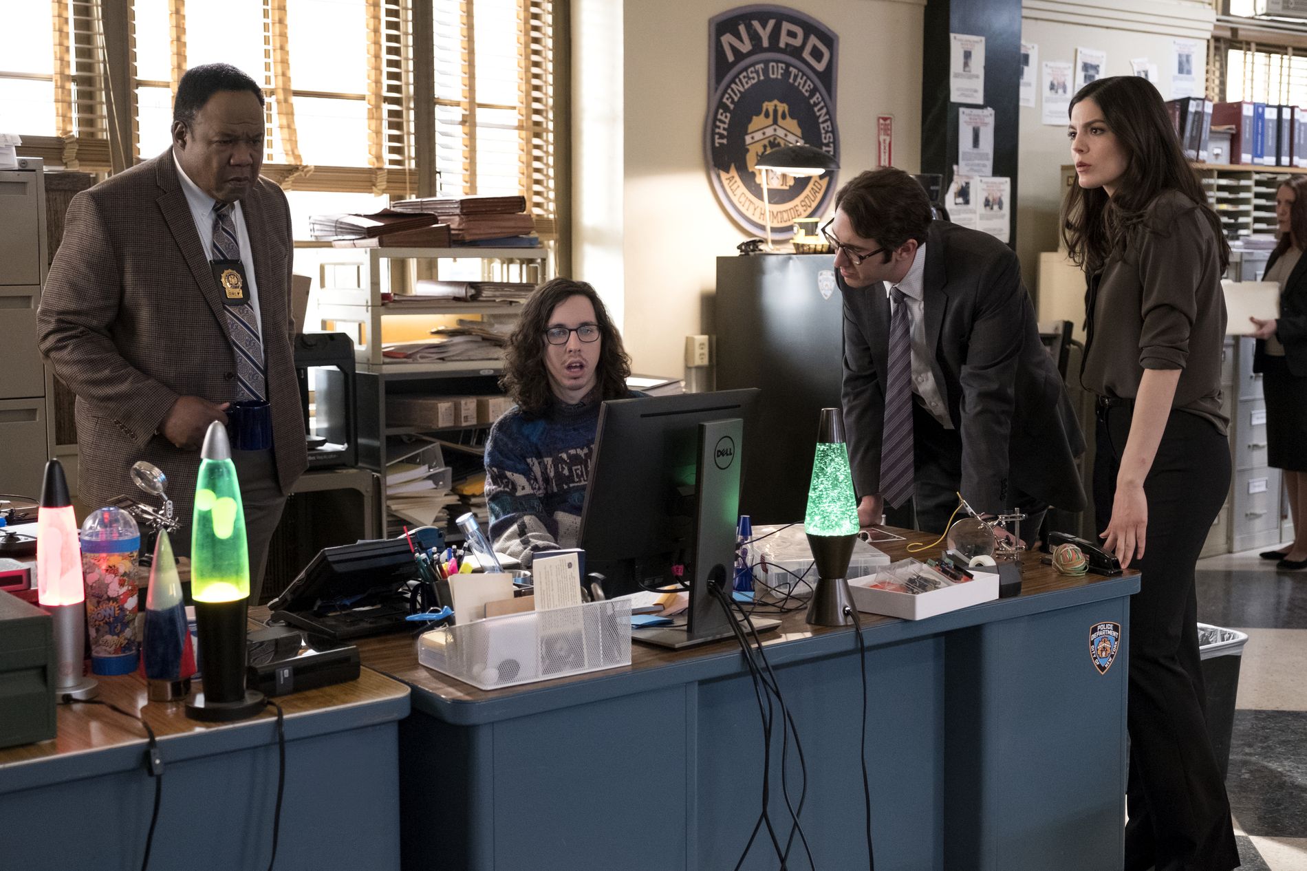 Nowy serial twórcy Detektywa Monka. Zwiastun The Good Cop Netflixa