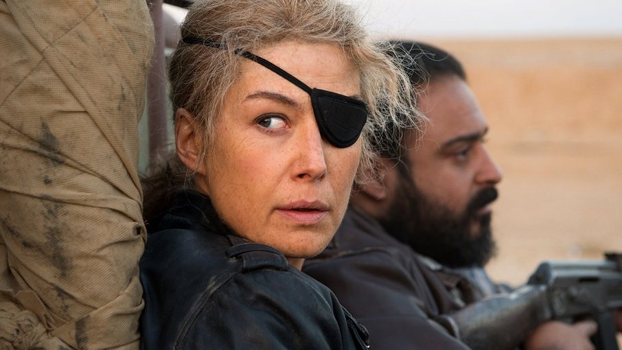 Rosamund Pike w filmie A Private War. Zobacz zwiastun