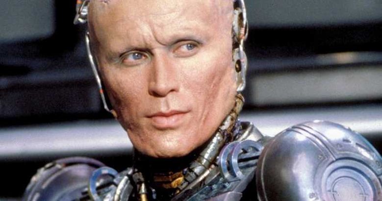     RoboCop - jaki będzie kostium bohatera? Reżyser odpowiada
