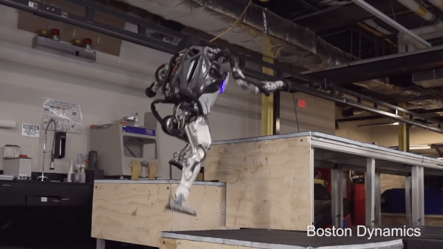     Robot Boston Dynamics wie, co to parkour