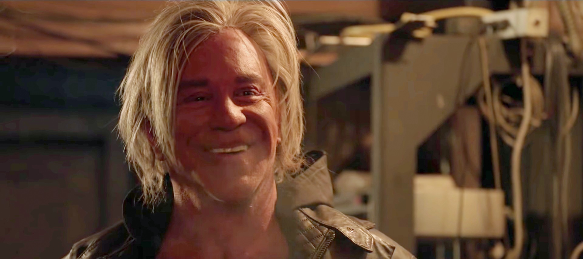     Nightmare Cinema – Mickey Rourke i opowieści z dreszczykiem. Zobacz zwiastun