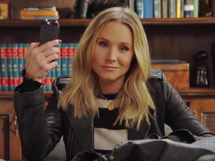     Weronika Mars -  reklama Mars Investigations w starym stylu. Zobacz wideo