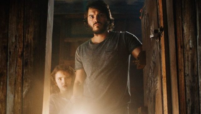 Freaks - Emile Hirsch spróbuje ochronić córkę w thrillerze. Zobacz zwiastun