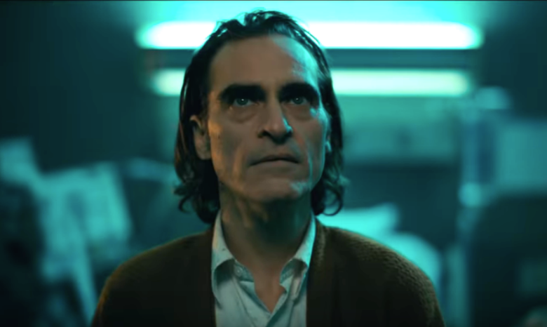     Joker - ile kg zrzucił Phoenix do roli? Reżyser namawiał studio do eksperymentu