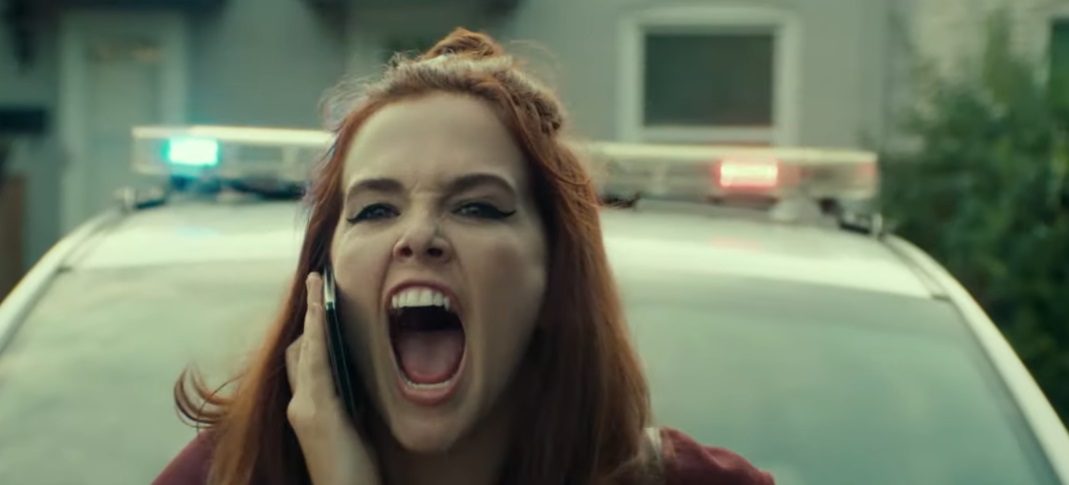     Buffaloed - zwiastun komediodramatu. Zoey Deutch w roli głównej