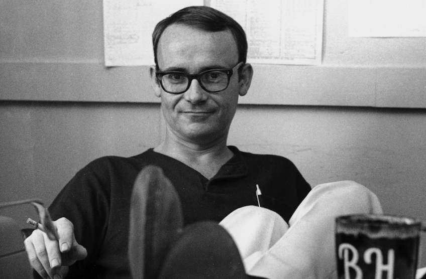     Buck Henry nie żyje. Scenarzysta kultowego Absolwenta odszedł w wieku 89 lat