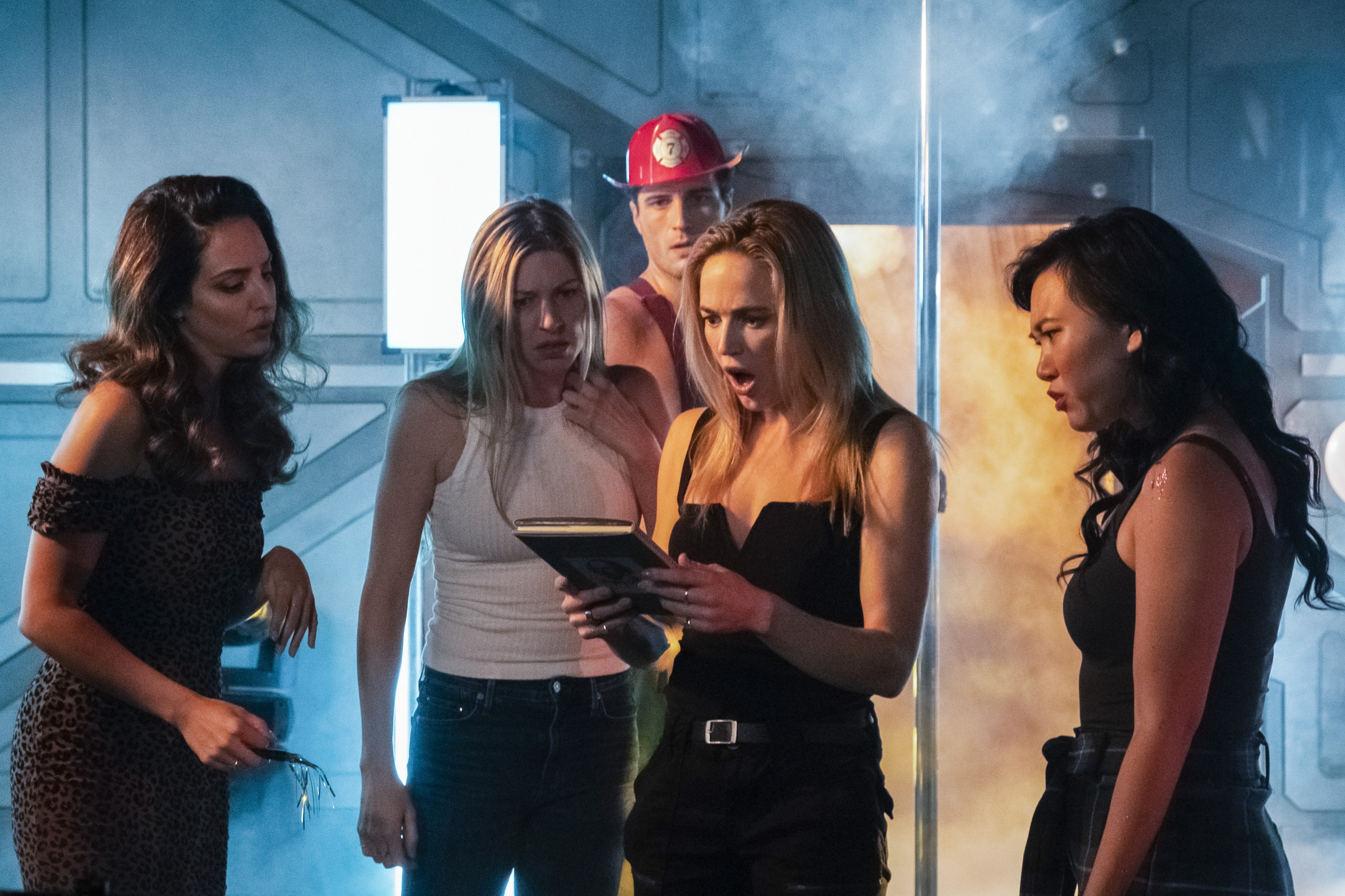 Twin Turbo - gwiazda Legends of Tomorrow udostępniła swój reżyserski debiut w Internecie